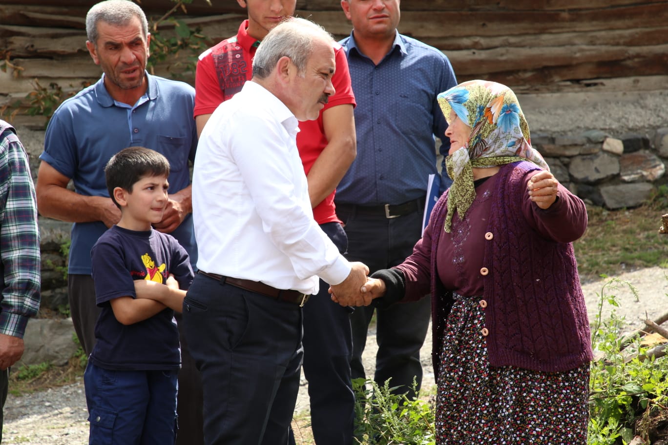 Başkan Esen, Ilgaz Saraycık Köyü Halkını Ziyaret Etti