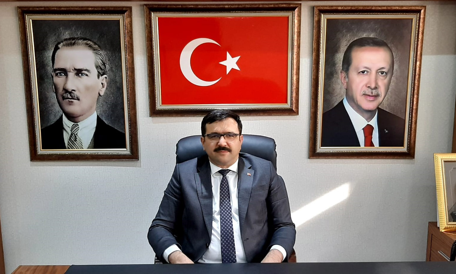 AK Parti İl Başkanı Av. Abdulkadir Çelik’in 23 Nisan Kutlama Mesajı