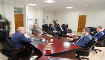 AK Parti Teşkilatından Başkan Esen’e “Hayırlı Olsun” Ziyareti